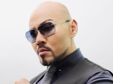 Ajak Hidup Sehat Lewat Olahraga, Deddy Corbuzier: Kayaknya Lebih Penting Dibanding Promo Masker