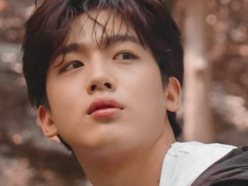 Kim Yohan Tertangkap Mulai Syuting Drama Pakai Seragam Sekolah