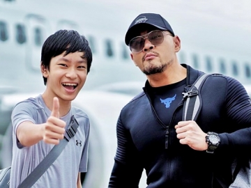 Akhirnya Podcast Bareng Anak, Cara Didik Deddy Corbuzier Jadi Buah Bibir