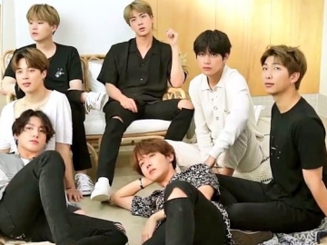 Ekspresi Jungkook Saat Tahu Ditinggal Semua Member BTS Pulang Ke Rumah Gemas Banget