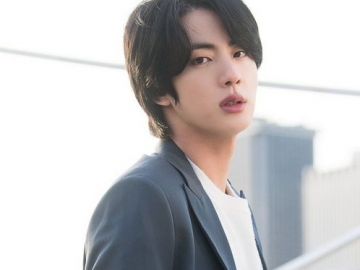 Bikin Heboh, Jin Datang ke Pesta Pernikahan Bareng Member BTS Ini