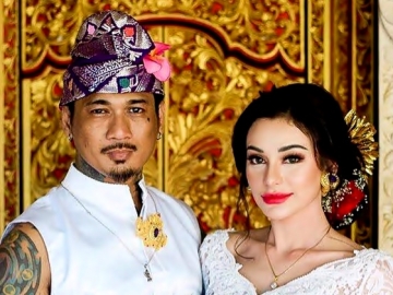 Beredar Foto Editan Jerinx SID Pakai Peci dan Bawa Al Quran, Nora Alexandra Ungkap Agama Sang Suami