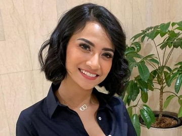 Gara-Gara Ini, Vanessa Angel Sampai Jilati Pipi Anak Ikuti Saran Netizen