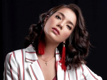 Sheila Marcia Umumkan Jenis Kelamin Sang Calon Bayi, Putri Sulung Langsung Beri Reaksi Ini