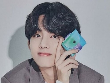 Penampilan V BTS Dengan Rambut Belah Tengah Dan Warna Baru Bikin Ambyar
