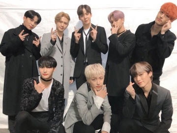 Bikin Fans Bangga, ATEEZ Pakai Modifikasi Hanbok Tepat di Hari Pembebasan Nasional Korea