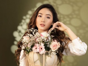 Natasha Wilona 'Lipsync' Lagu Populer untuk Peringati Kemerdekaan Indonesia, Gemas!