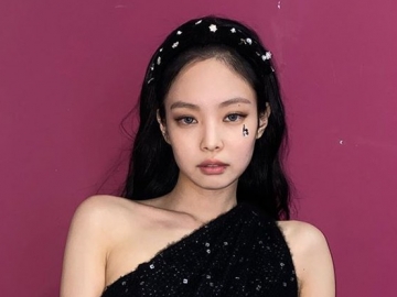 Bak Barbie, Jennie Tampil dengan Rambut Pink di Teaser ‘Ice Cream’