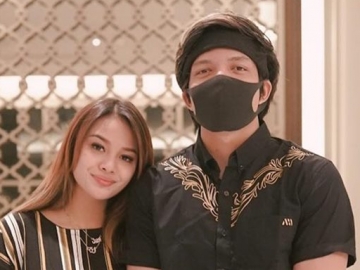 Atta Halilintar Serukan #IriBilangBos Usai Eks Pacar Tulis Sindiran, Aurel Pilih Tanggapi Bijak
