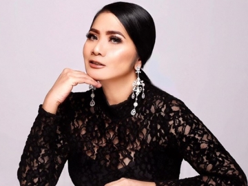 Penyanyi Senior Vina Panduwinata Mendadak Trending Topic, Ada Apa?