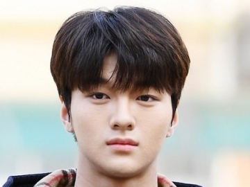 Cha Junho Eks X1 Dikonfirmasi Siap Debut Bareng Grup Baru