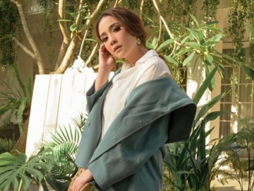 Biasa Dipuji Tampil Sopan, Nagita Slavina Tak Ragu Pemotretan Tunjukkan Paha Disambut Sama?