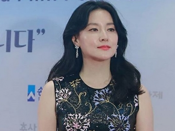 Wajah Setengah Abad Lee Young Ae Tuai Sorotan Usai Tampil Menawan Bak Gadis di Iklan Vitamin