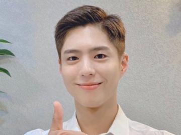 Park Bo Gum Hebohkan Fans Tulis Cuitan Berisi Lirik Lagu BTS