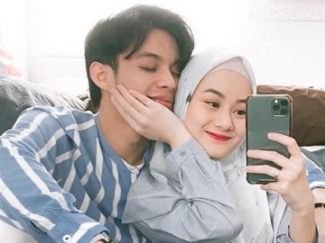 Rey Mbayang Unjuk Kebolehan Dinda Hauw Nyanyi Sambil Main Gitar, Didesak Lakukan Ini