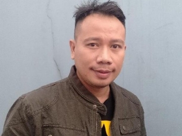 Vicky Prasetyo Jalani Sidang, Sang Ibunda Beri Pesan Menohok Ini Pada Angel Lelga