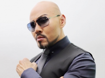 Deddy Corbuzier Kenang Momen Dapat Uang Pertama Hasil Show Rp 35 Ribu Ludes Demi Bantu Seorang Nenek