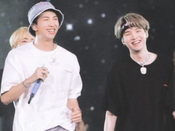 Suga BTS Main Gitar di Ultah RM, Bagian Tubuh Ini Malah Bikin Salfok