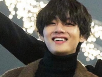 V BTS Kaget Saat Tahu Sedang Siaran Langsung, Fans Beberkan Fakta Memalukan di Baliknya