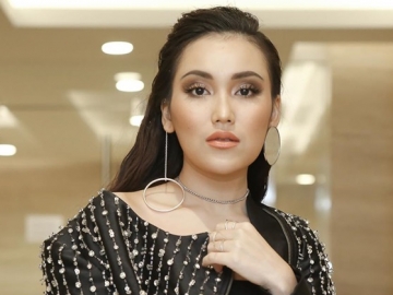 Dipuji di Potret Pakai Hijab, Ayu Ting Ting Diharap Menikah dengan Aktor Tampan Ini