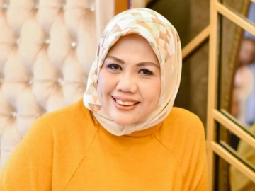 Sering Dicibir Karena Gonta-ganti Pasangan, Ely Sugigi: Saya Tidak Peduli Orang Mau Bilang Apa!