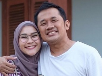 Zaskia Mecca Ungkap Alasan Tak Punya Bingkisan Khusus untuk Hanung yang Ultah ke-45 Tahun