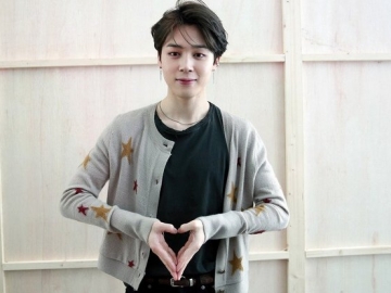 Gaya Sopan dan Lembut Jimin Ucapkan Terima Kasih ke Fans Usai Raih No 1 Lagi di HOT 100 Jadi Sorotan