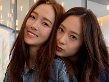 Sempat Ditunda, Perilisan Novel ‘Shine’ Jessica Jung Disambut Hangat Krystal 