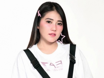 Ultah ke-29, Via Vallen Dapat Kejutan Bertema Unicorn Hingga Kado Berlian dari Adik Tercinta