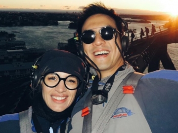 Daniel Mananta Pajang Foto Romantis Bareng Istri Seraya Singgung Soal Chemistry, Fans Baper