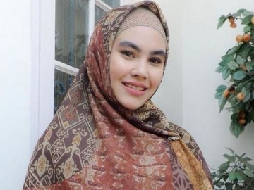 Kartika Putri Beli Emas Bareng Mertua, Netter Ngakak