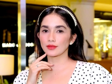 Mertua Ussy Sulistiawaty Merespons Manis Saat Ditanya Alasan Sayang dengan Cucu Sambung