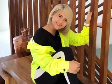 Kecewa dan Emosi, Evelin Nada Anjani Bongkar Alasan Tak Ingin Gegabah Komentari UU Cipta Kerja