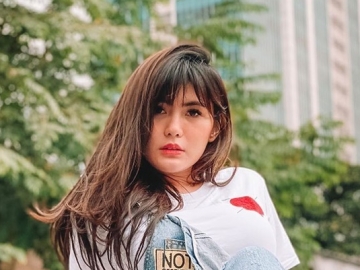 Angela Lee Pamer Joget Heboh Bikin Geleng-geleng, Bagian Perut Malah Bikin Salfok