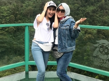 Ayu Ting Ting Dikabarkan Jalin Hubungan Spesial dengan Pria Ini, Umi Kalsum: Idaman Banget!