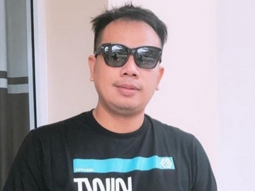 Vicky Prasetyo Dikabarkan Sudah Punya Calon Istri Inisial D, Siapa?
