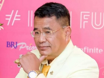 Sempat Diisukan Bangkrut, Hotman Paris Umumkan Jual Rumah Bekas Kantor dengan Harga Fantastis