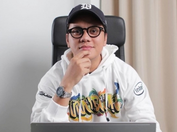 Heboh Baliho Arief Muhammad 'Siap Jadi Nomor 1', Diam-Diam Terjun ke Dunia Politik?