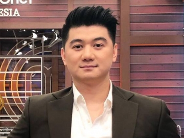 Gelar Giveaway, Chef Arnold Balas Ngegas Saat Fans BTS Disebut 'Pengemis'