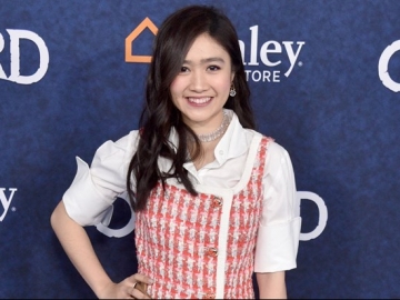 Febby Rastanty Ramai Digoda Usai Pamer Bahu di Potret Baru