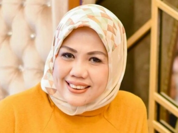 Ely Sugigi Jawab Menohok Usai Disebut Semakin Cantik Karena Uang