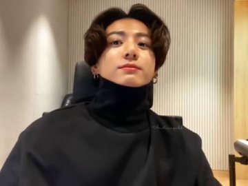 Jungkook Gagal Matikan Live YouTube dan Malah Lakukan Hal Lucu Ini