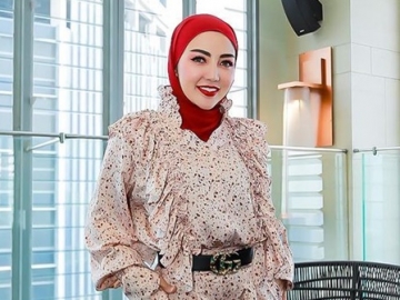 Dikabarkan Pakai Baju Rp 1 Miliar di Sawah, Bella Shofie Beri Klarifikasi