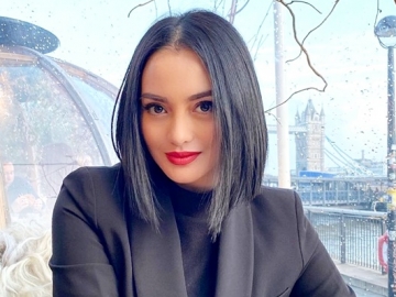 Foto Baru Disebut Pancarkan Aura Jatuh Cinta, Ririn Ekawati Jawab Begini