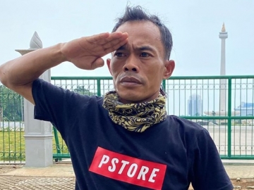 Ade Londok Kapok Muncul di TV Gegara Insiden Malih Jatuh, Ibunda Malah Ingin Anaknya Tetap Berkarier