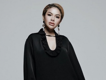 Nikita Mirzani Pamer Aksi Joget Bareng Berondong Tampan, Kok Malah Disebut Sindir Gisella Anastasia?