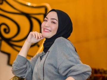 Ngaku Punya Pacar Pengusaha, Imel Putri Justru Dapat Kejutan Manis dari Reiner Manopo di Ultah ke-32