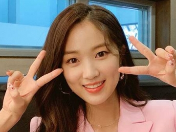 Intip Manisnya Kim Hye Yoon Perankan Penyiar Cantik di 'Live On'