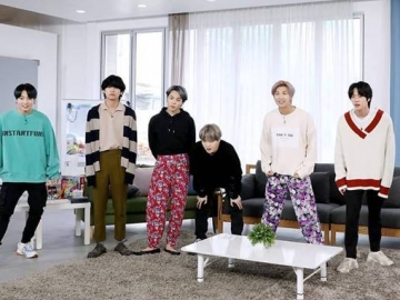 BTS Saling Lempar Mikrofon, Aksi Jimin Pura-Pura 'Buta' Bikin Ngakak