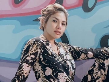 Foto Bareng Jeff Smith Bikin Heboh, Nikita Mirzani Kini Unggah Video Ceramah Sentil Soal Habib